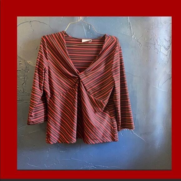 ♦️Fashion Bug Red and Black design 3 for $25 look for ♦️and bundle and offer $25 - Picture 1 of 6